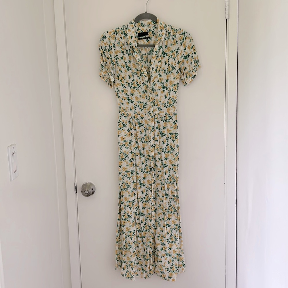 Urban Outfitters Buttom-down floral Midi Dress